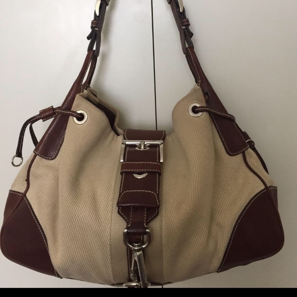 💯% Authentic Prada Milano Shoulder bag